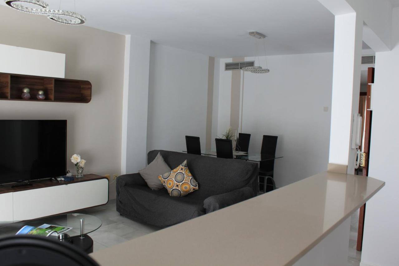 Capitan 2 Centro Fuengirola Apartment Exterior photo